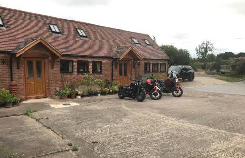 Cottage in Nuneaton - Sleeps 2 - Parking - Garden - Foto 11