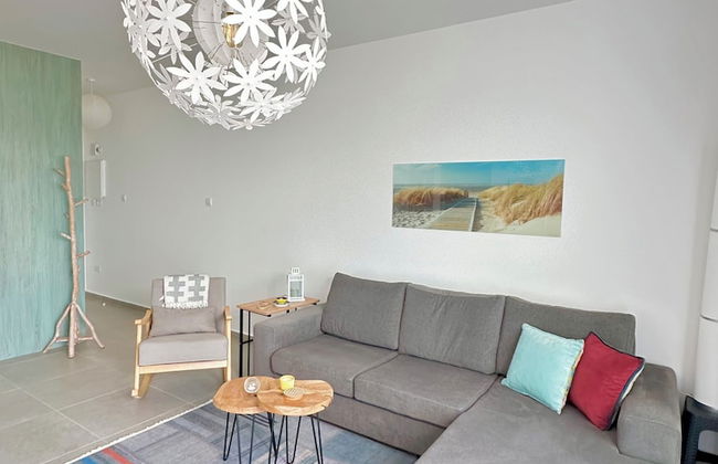 Cosy Apartment With Scenic Terrace Views - Photo 16