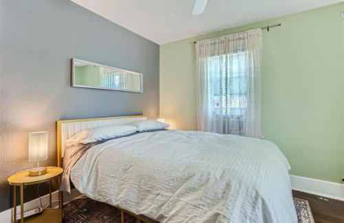 At S. Broadway An Artsy Bungalow Close to DU And Cherry Hills - Foto 5