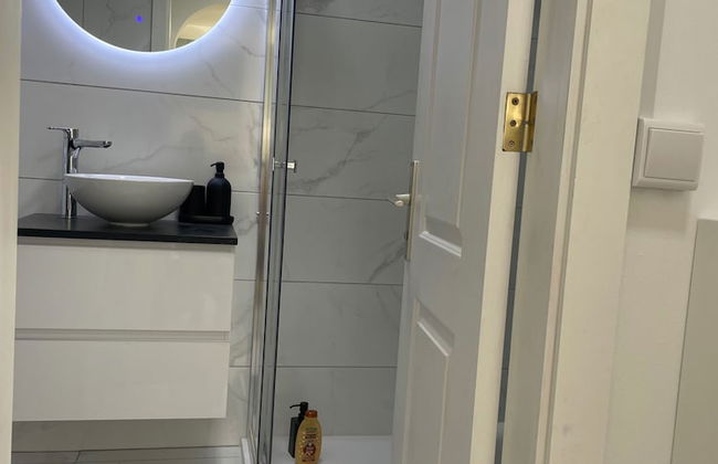 Sunny Seaview Modern apt - Pool and Beach Access - Foto 12