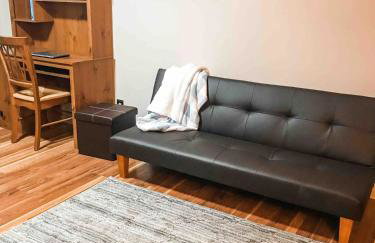 Entire House in the Heart of NW AR with Office Space - Foto 15