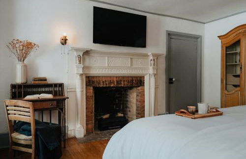 Book Village Inn - Entire Hotel - Foto 26