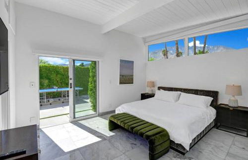 Palm Springs Luxury Home With Pool and Next to Downtown & Airport - Photo 4