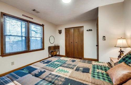 McDonough Escape with Private Hot Tub and Game Room! - Foto 16