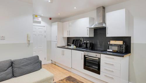 2 Bedroom Apartment for up to 6 Nr Centre - Foto 4