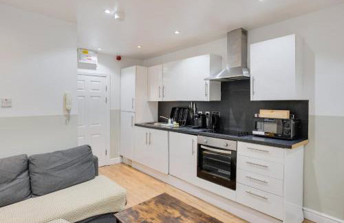 2 Bedroom Apartment for up to 6 Nr Centre - Foto 4