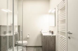 College Suites - Photo 65