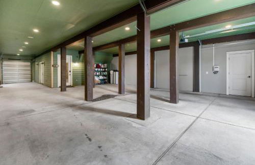 Luxury Waterfront Home Family and Pet Friendly Near Surfside Beach 11 Mins - Foto 66