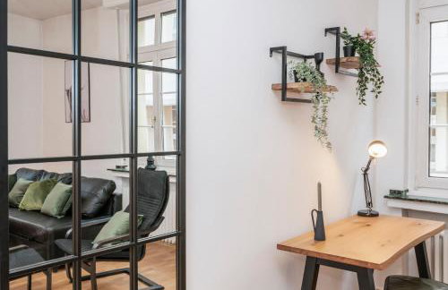 Center Elegance Light Apartment - Photo 19