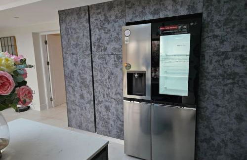 Homely 6 bed Cottage 30 mins to Heathrow, London, Legoland, Windsor Castle - Photo 14