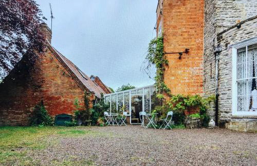 Priory House B&B And The Oriental Brewhouse Self Catering Accommodation - Foto 38