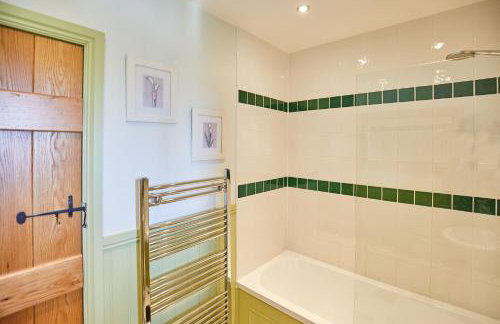 Host & Stay - The Hayloft - Photo 21