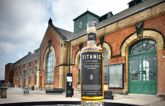 Belfast – Skip-the Line Titanic Museum & Distillery Discovery Tour - Foto 19