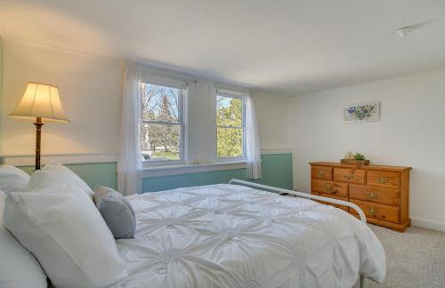 Oakland Apt on Messalonskee Lake with Dock Access! - Foto 11