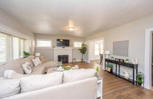 Downtown Retreat, Hot Tub, Firepit, Grill - Foto 44