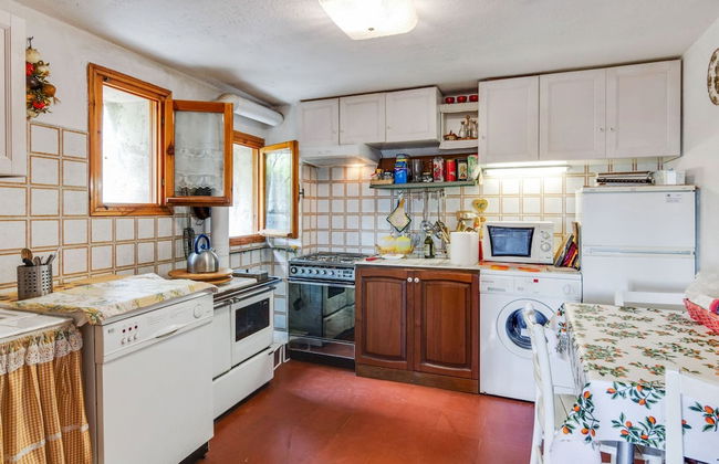 Cozy Detached House, Wide Garden, Wifi - Foto 17