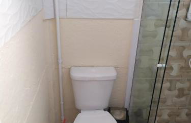 Pousada - Flat - Kitnet - Mobiliada, Confortável e Perto de Tudo - Foto 25