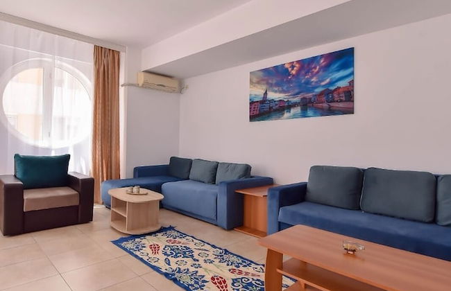 Beach & Clubs Apartments Mamaia - Foto 3