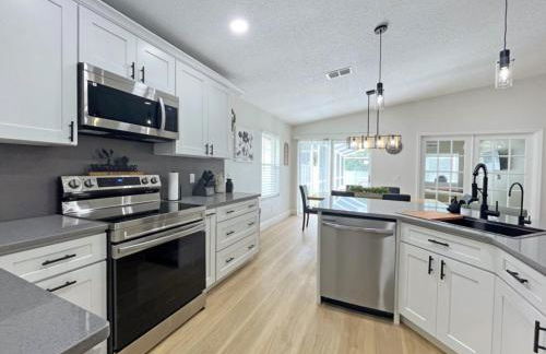 Stardust Villa 4 Bedroom Home by RedAwning - Foto 15