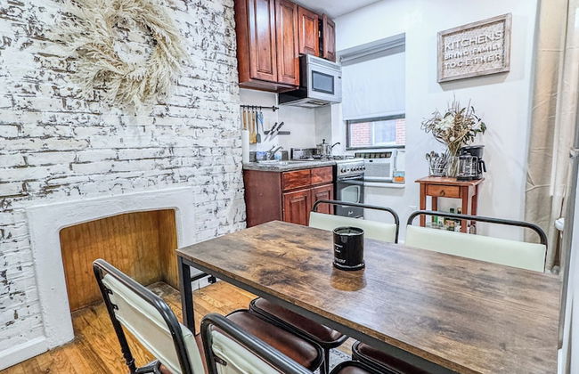 183 Orchard St - Photo 4