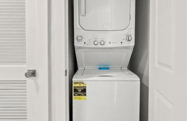 Modern & Spacious 3 Bedroom Retreat! - Foto 2