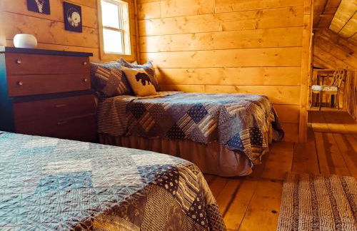 Trailseeker Cabin w King Bed Hot Tub at Red River Gorge Natural Bridge - Foto 35