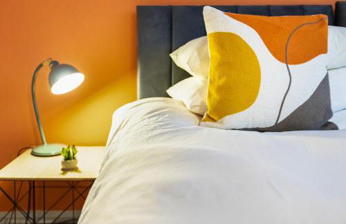 Forest View- Oasis Mural -Didsbury Zen Sleeps 10 - Photo 26