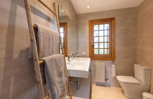 Villa Rosa, espaciosa casa con piscina - Foto 18