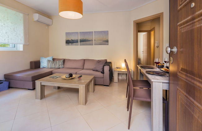 Scorpio Deluxe Apartment with Private Garden - Foto 8