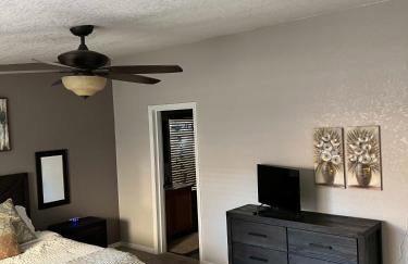 Parker Strip Pool House | Private Pool • Game Room • River Access - Foto 6