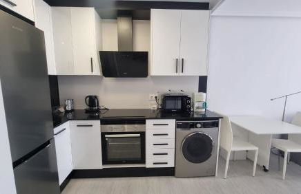 Seaside Apartment Sleeps 6 With Balcony - Foto 24