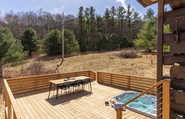 Secluded w/ Deck Views, Hot Tub, & Ping Pong Hudson in the Berks by Avantstay - Foto 39