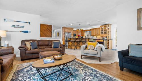 Private & Convenient-Hot tub-Fire Pit-Game room! - Foto 3