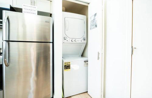 Unique 3-Level Loft with One bedroom & Two Full Bathroom - Foto 15