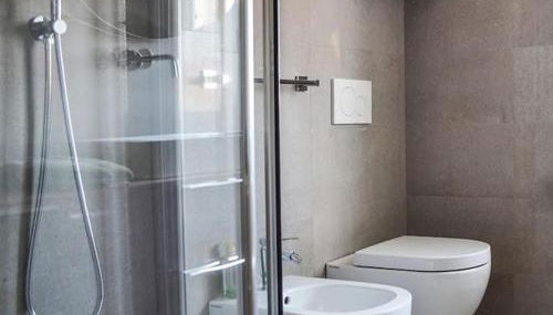 Grappolo X 6 - Foto 4, Shower