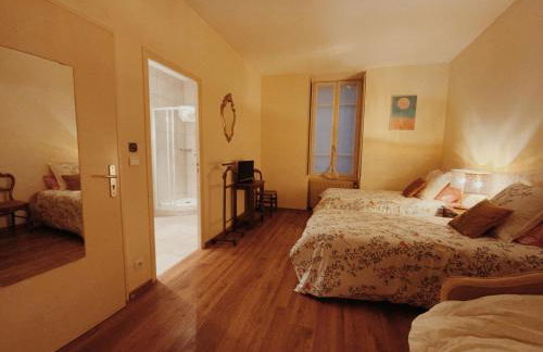 Gîte Les Roches : maison de caractère pour 15 personnes - Foto 18