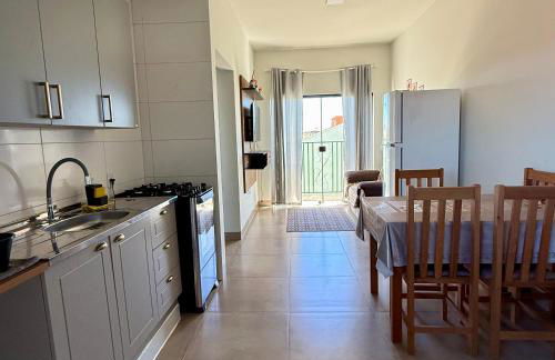 Apartamento com 2 quartos próximo do centro - Foto 1