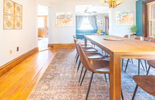 Elegant Shaw 5BR with Comfort in Mind ABODEbucks - Photo 12