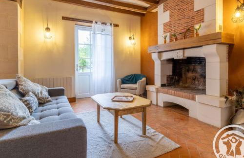 Gîte de groupe avec salle de jeux, jardin 4000m², proche forêt de Chandelais et Zoo de la Flèche - FR-1-622-56 - Photo 12