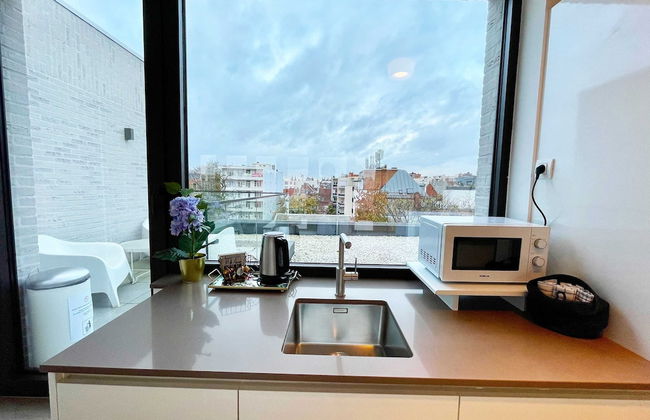 Modern 2BR Penthouse Near Diamond District by Oneluxstay - Foto 37