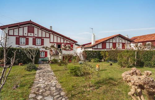 A Guéthary 300 m des plages dans un quartier calme - Foto 14