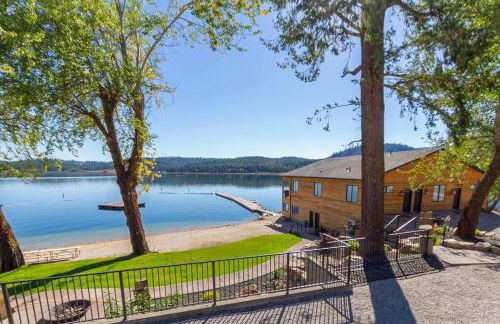 Wonderful Triplex Unit With Spectacular Lake View! - Foto 1