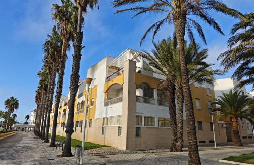 Vista al Mar con Terraza - Costa Ballena Apartamento primera linea de playa - Photo 14