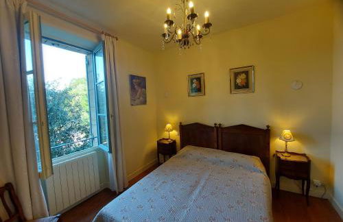 La Treille, maison de charme au coeur de Beynac - Foto 10