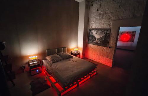 Stunning Industrial Loft in a former Power Plant Schaltzentrale - Foto 2