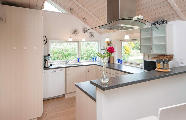 5 Star Holiday Home in Allingabro - Foto 10