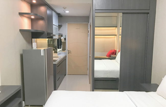 Minimalist And Cozy Studio Bale Hinggil Apartment - Foto 4