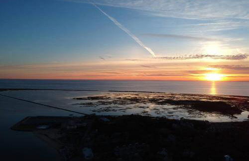 Stunning Bay Views | Beach Access - Deck - Parking - Photo 24