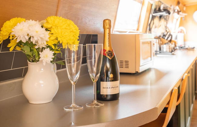 The Four Sisters Boatel - Foto 48