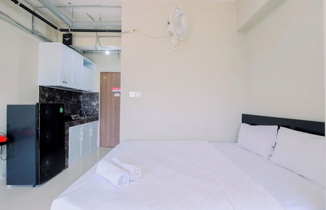 Homey And Restful Studio Royal Sentul Park Apartment - Photo 3